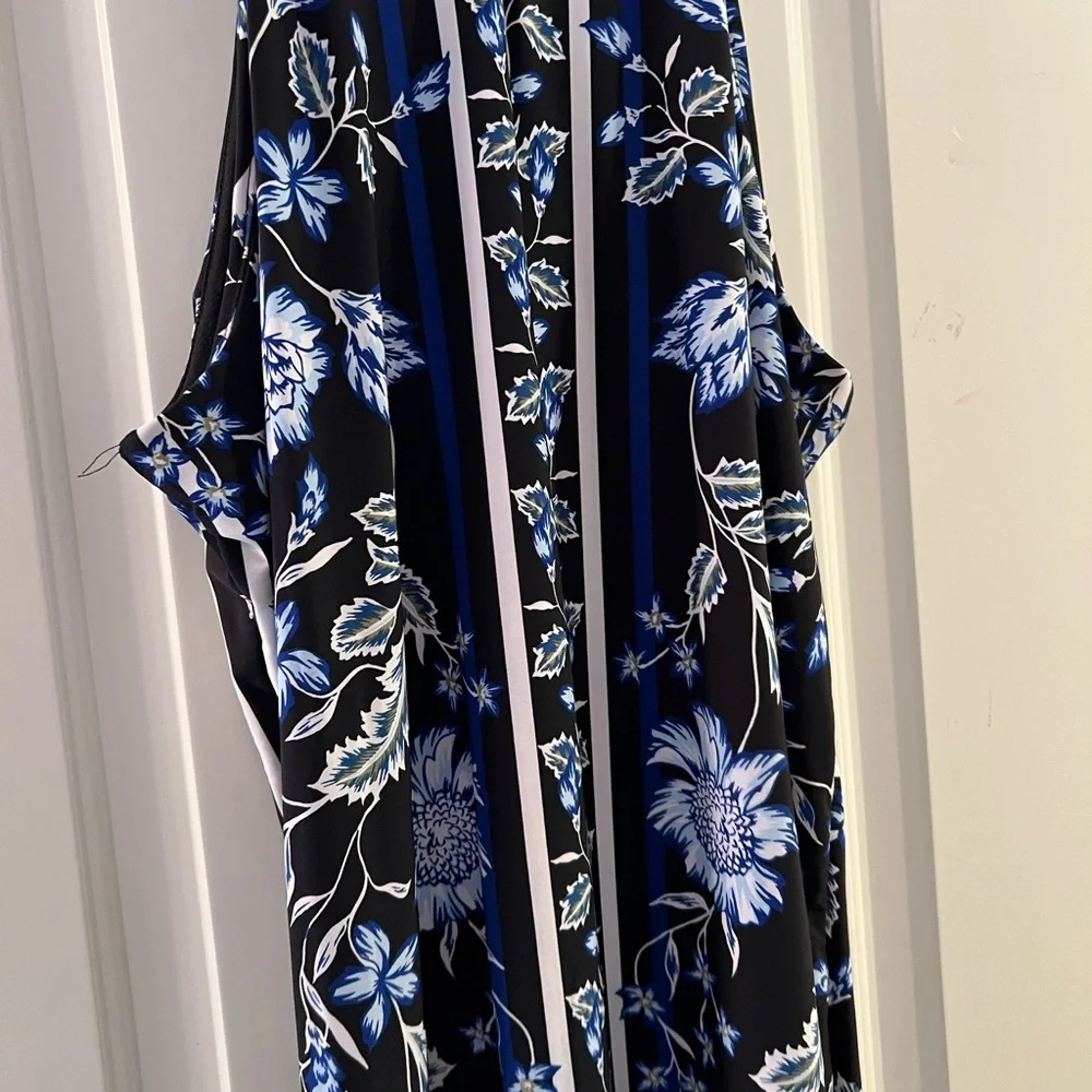 INC TOP - Picture 4 of 4